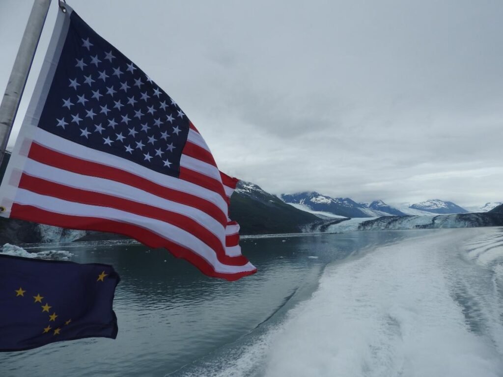 Alaska Travel Highlights for First-Time Visitors: Easy Trails, Scenic Views & Wildlife Encounters 16 Blackstone Bay Cruise
