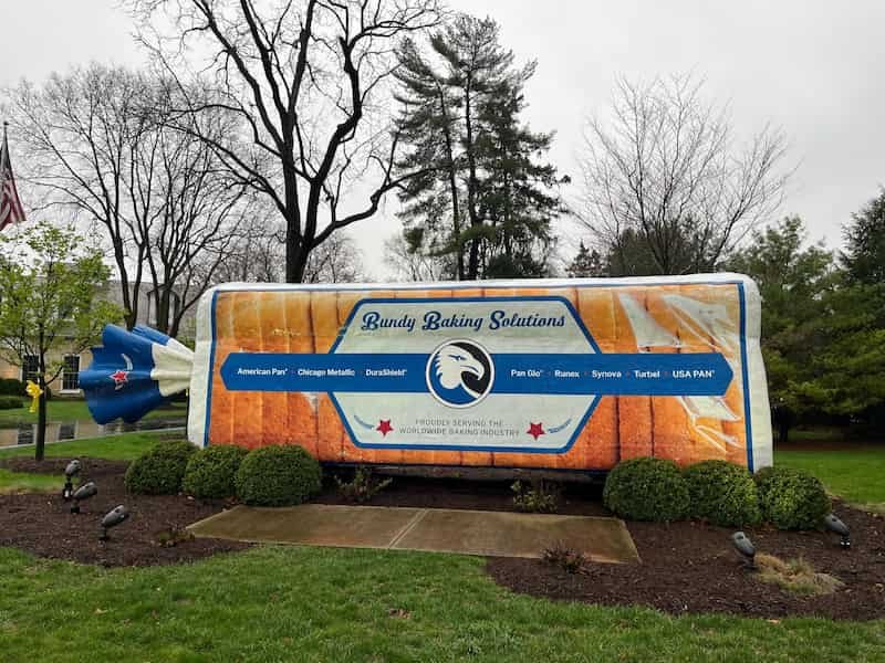 The World’s Largest Loaf of Bread, OH