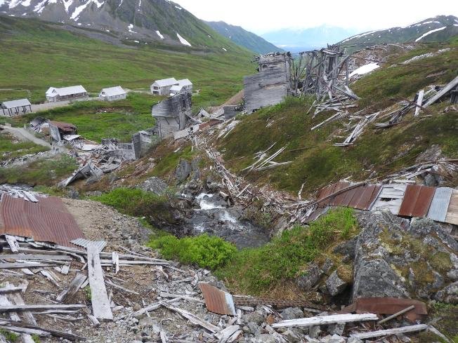 Alaska Travel Highlights for First-Time Visitors: Easy Trails, Scenic Views & Wildlife Encounters 7 independence mine state historical park