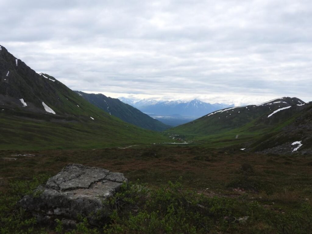 Alaska Travel Highlights for First-Time Visitors: Easy Trails, Scenic Views & Wildlife Encounters 8