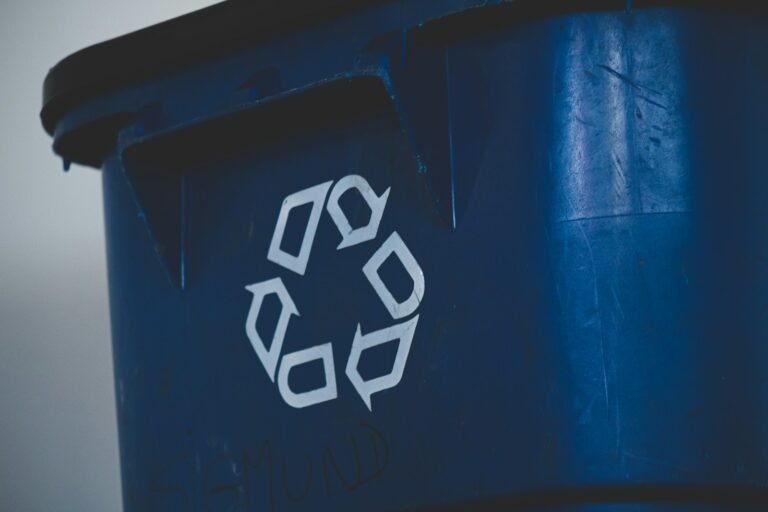 Trash box image