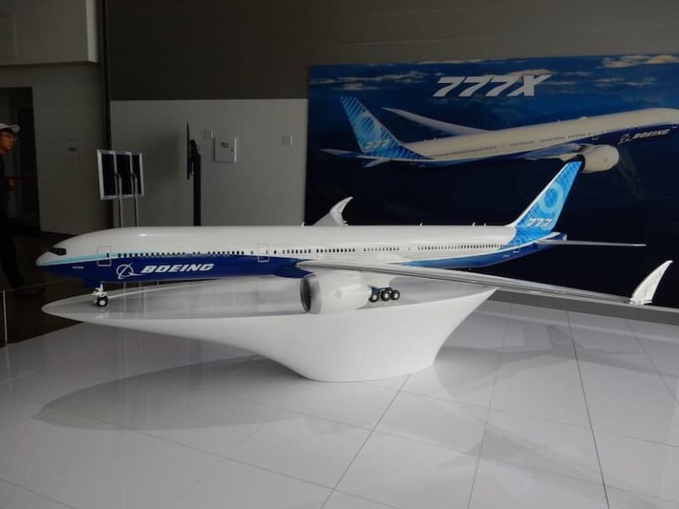 Boeing-factory tours in the western USA