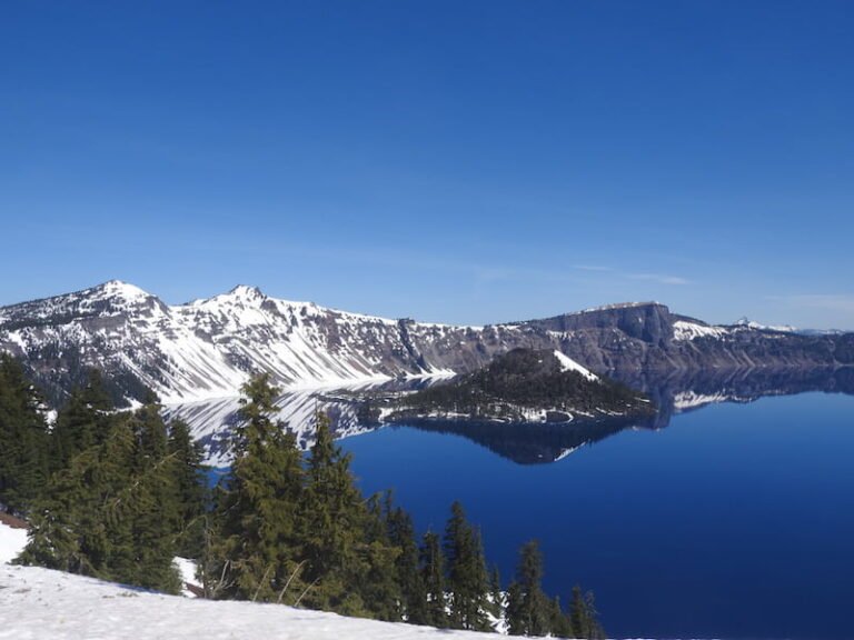 Crater Lake OR image