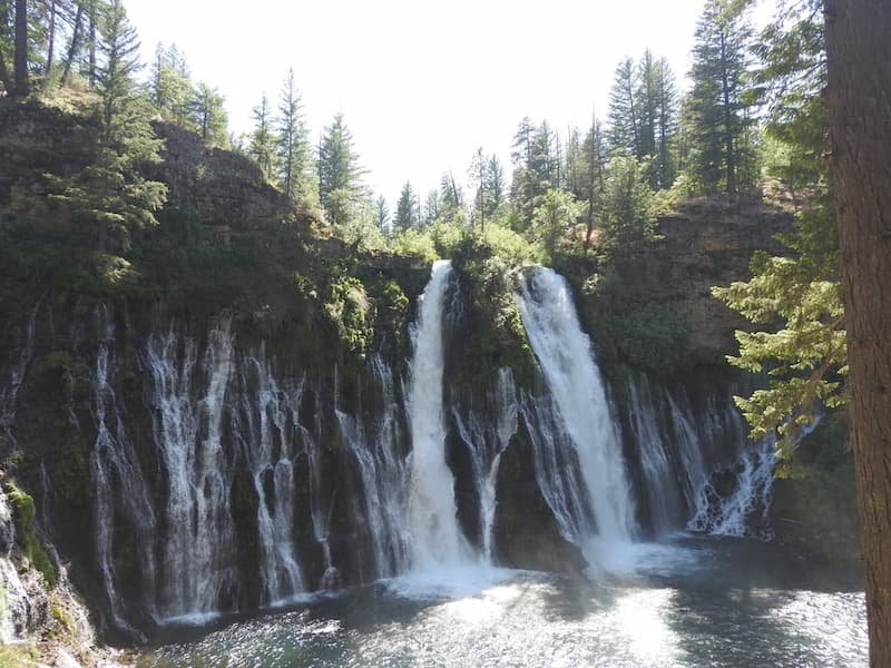 West Coast USA road trip itinerary-California, Oregon & Nevada: Redwoods, Waterfalls & Hidden Gems 11 McArthur-Burney Falls State Park OR