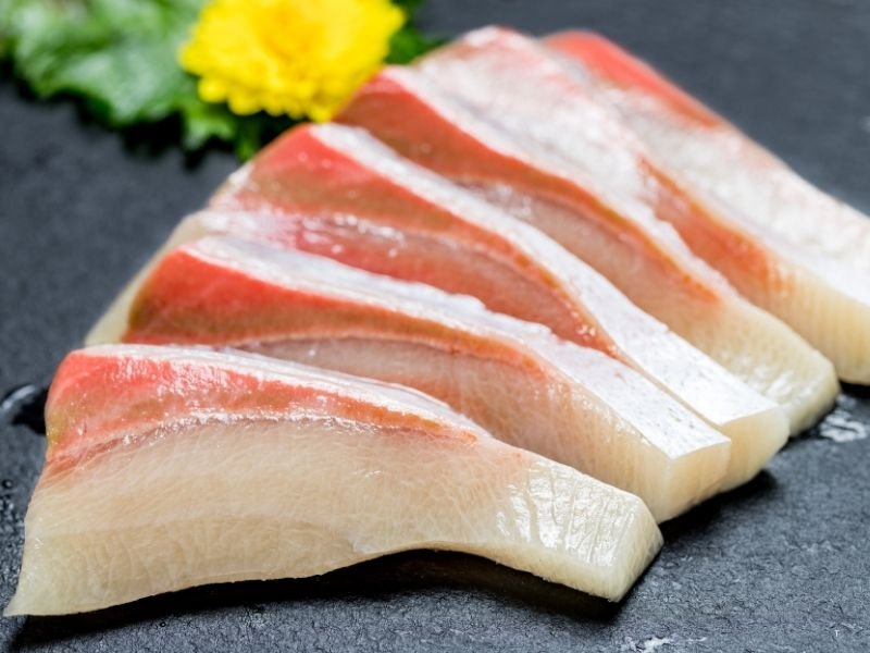 Delicious Japanese Seasonal Food Guide: Eat Like a Local in Japan 41 Buri Japan