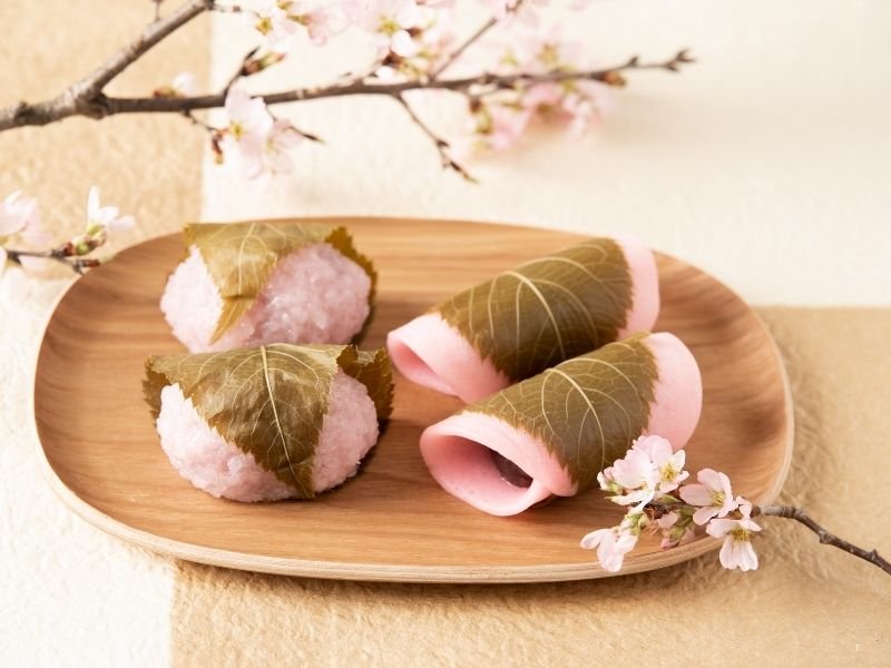 Delicious Japanese Seasonal Food Guide: Eat Like a Local in Japan 13 Sakuramochi Japanese seasonal food