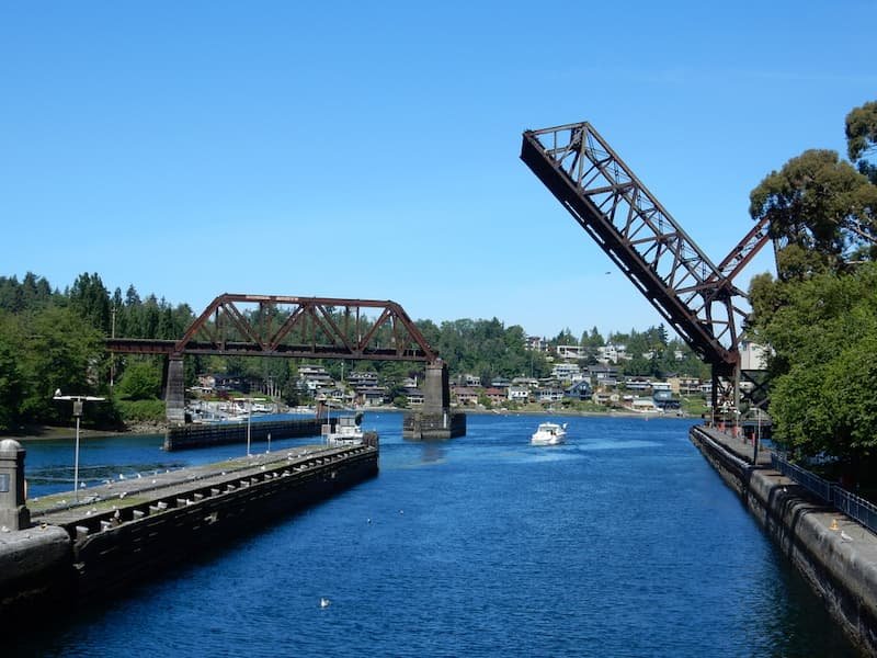 Unforgettable Seattle Vancouver Victoria Road Trip : 8 Day Itinerary 24 Salmon Bay Waterway