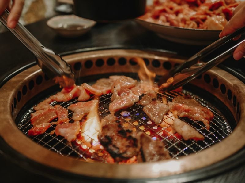 How to Eat At A Restaurant In Japan: A Perfect Guide For First-Time Visitors 4 Yakiniku (Korean BBQ) in Japan