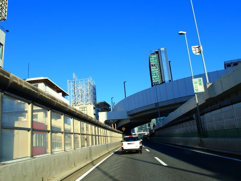 Japanese Expressways vs American Interstates: Useful Driving Tips & Key Differences 2 Japan Highway image