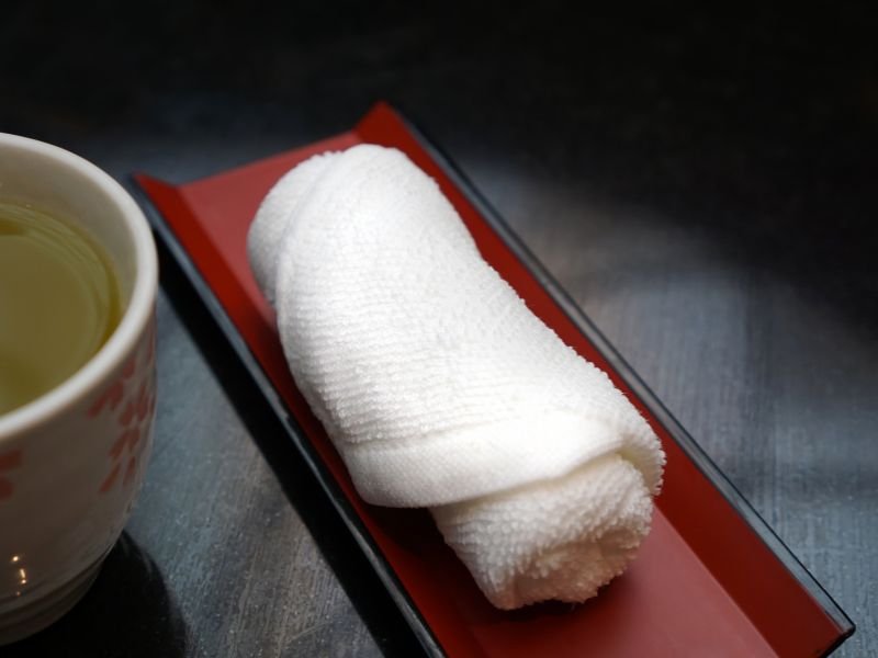 How to Eat At A Restaurant In Japan: A Perfect Guide For First-Time Visitors 19 Oshibori image in Japan