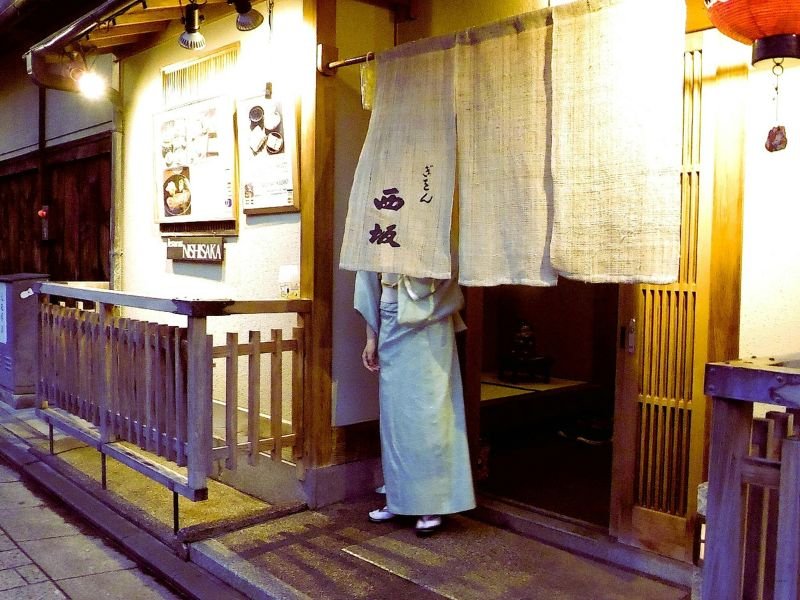 How to Eat At A Restaurant In Japan: A Perfect Guide For First-Time Visitors 17 Japanese restaurants image