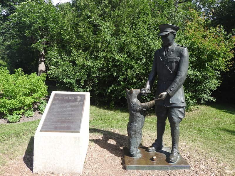 Winnie the bear statue in Assiniboine Park, Winnipeg
